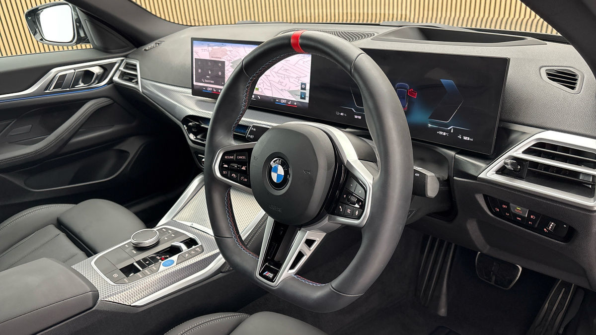 BMW i4 Image 5
