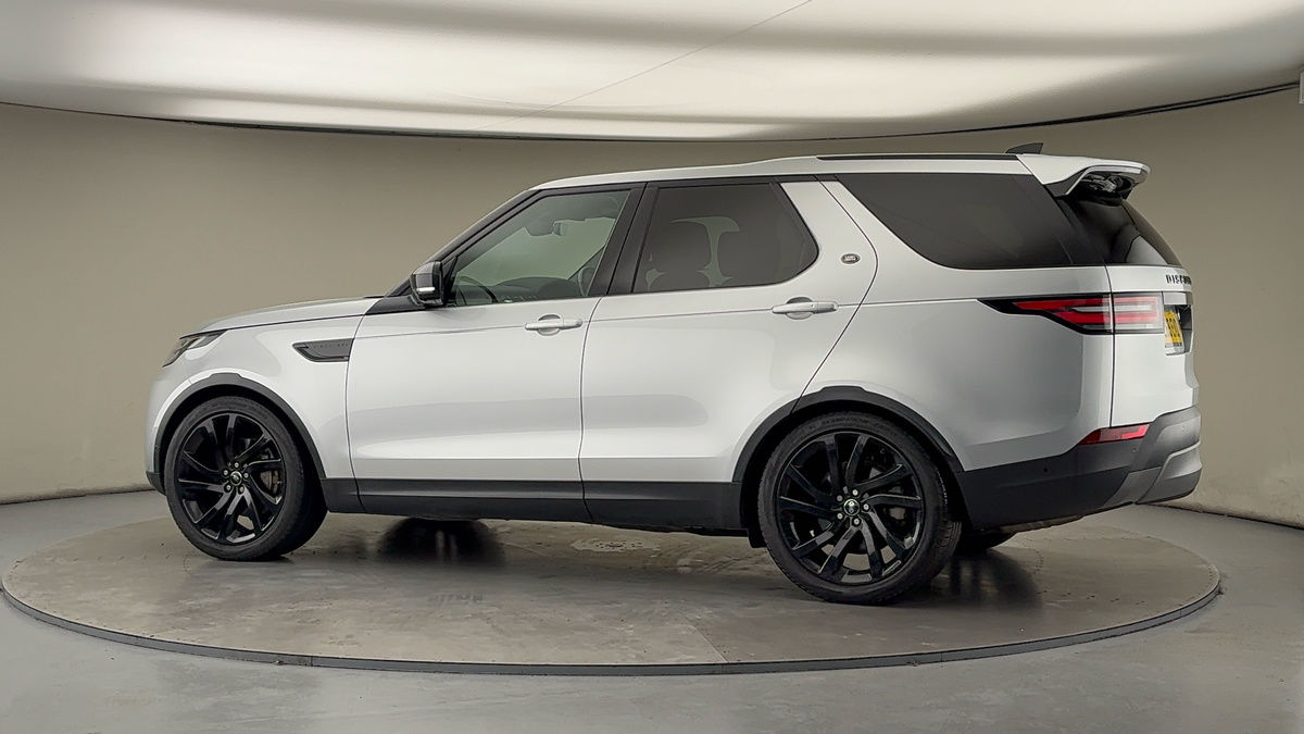 More views of Land Rover Discovery