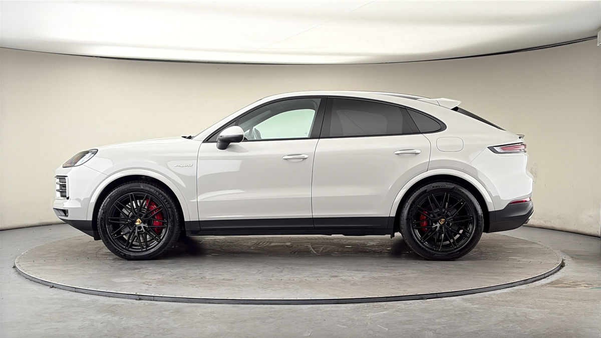 More views of Porsche Cayenne