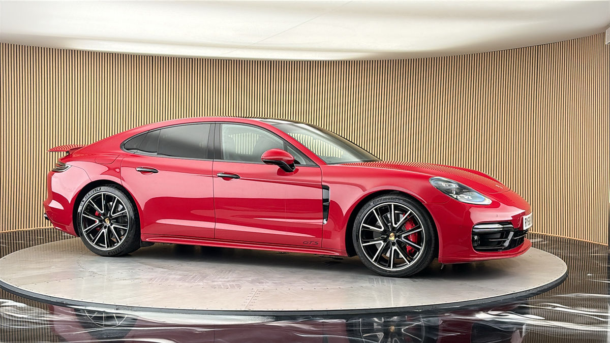 More views of Porsche Panamera