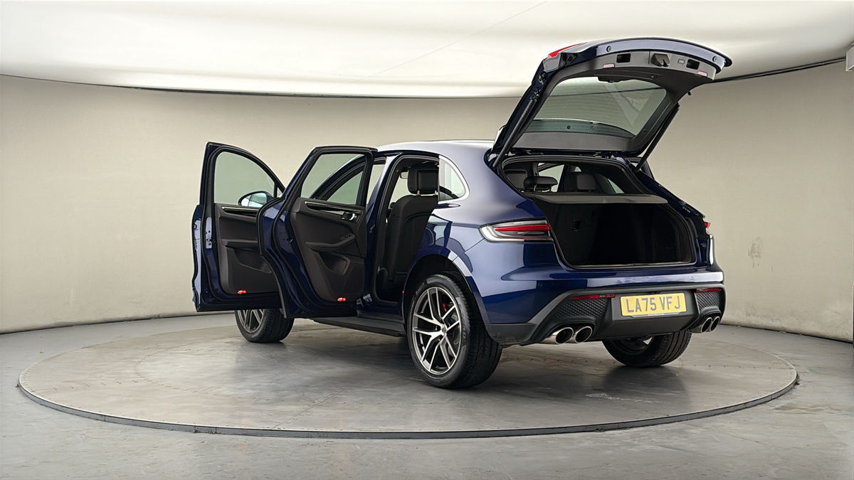 Porsche Macan Image 23