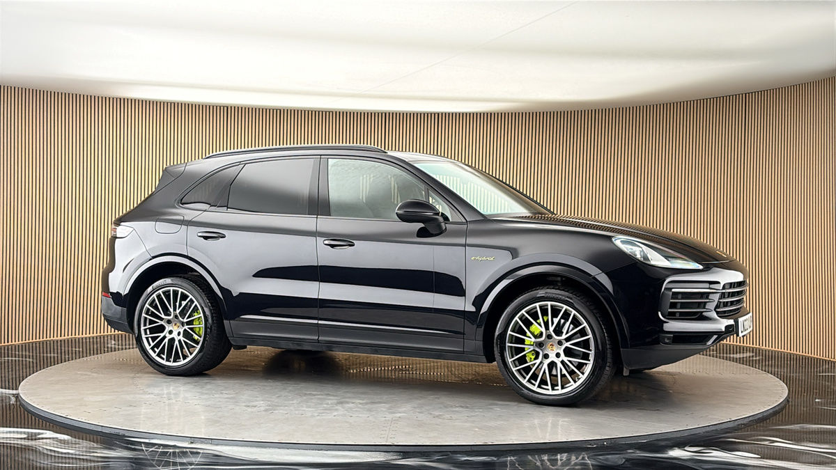 More views of Porsche Cayenne