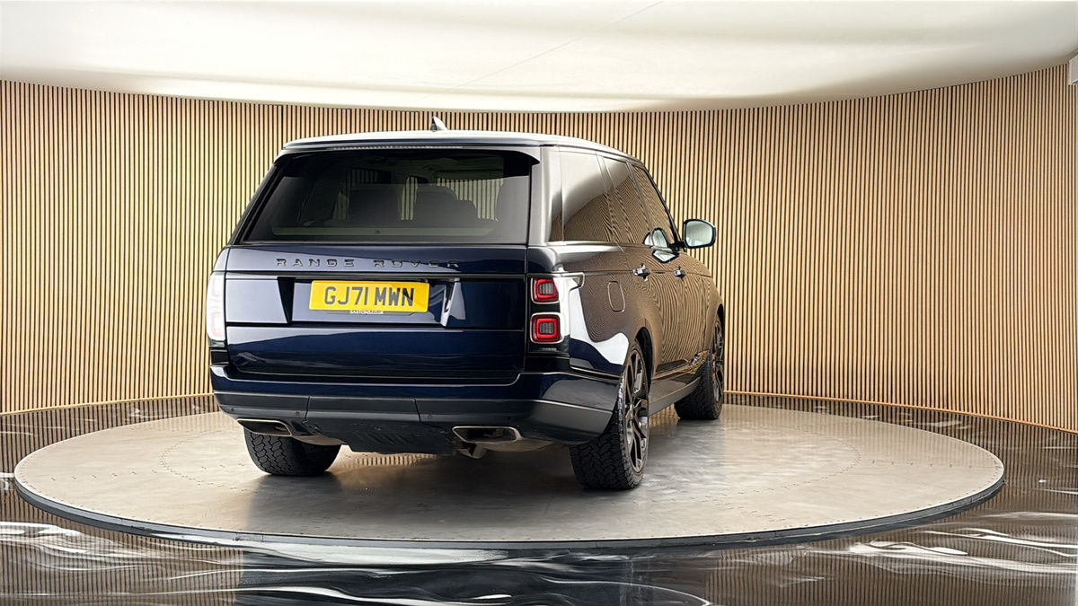 More views of Land Rover Range Rover