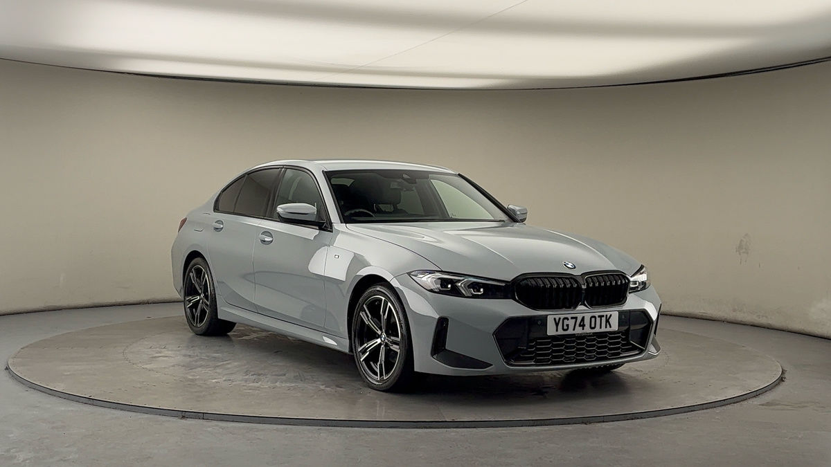 BMW 3 Series Sticky Header Image