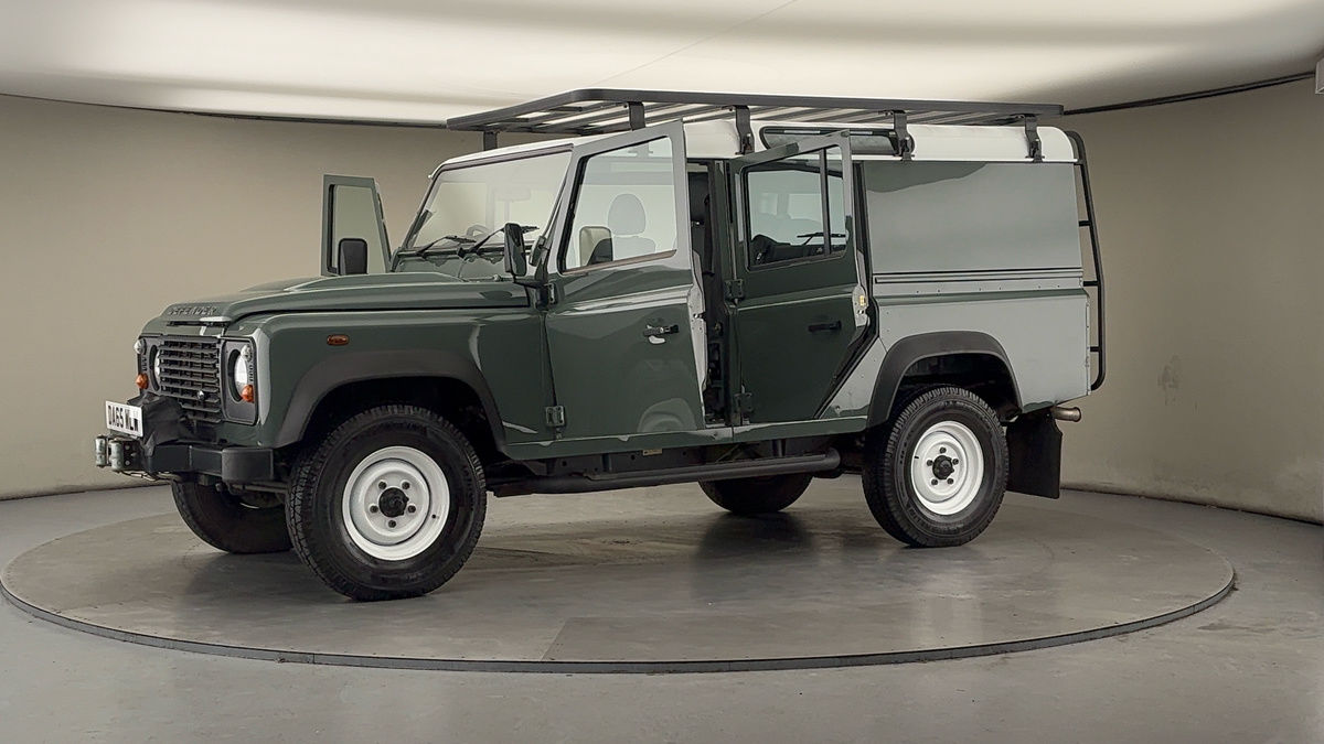 More views of Land Rover Defender 110