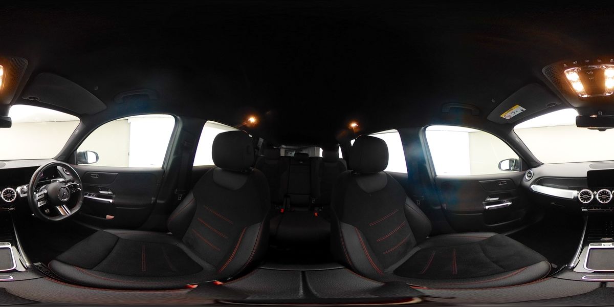 More views of Mercedes-Benz GLB