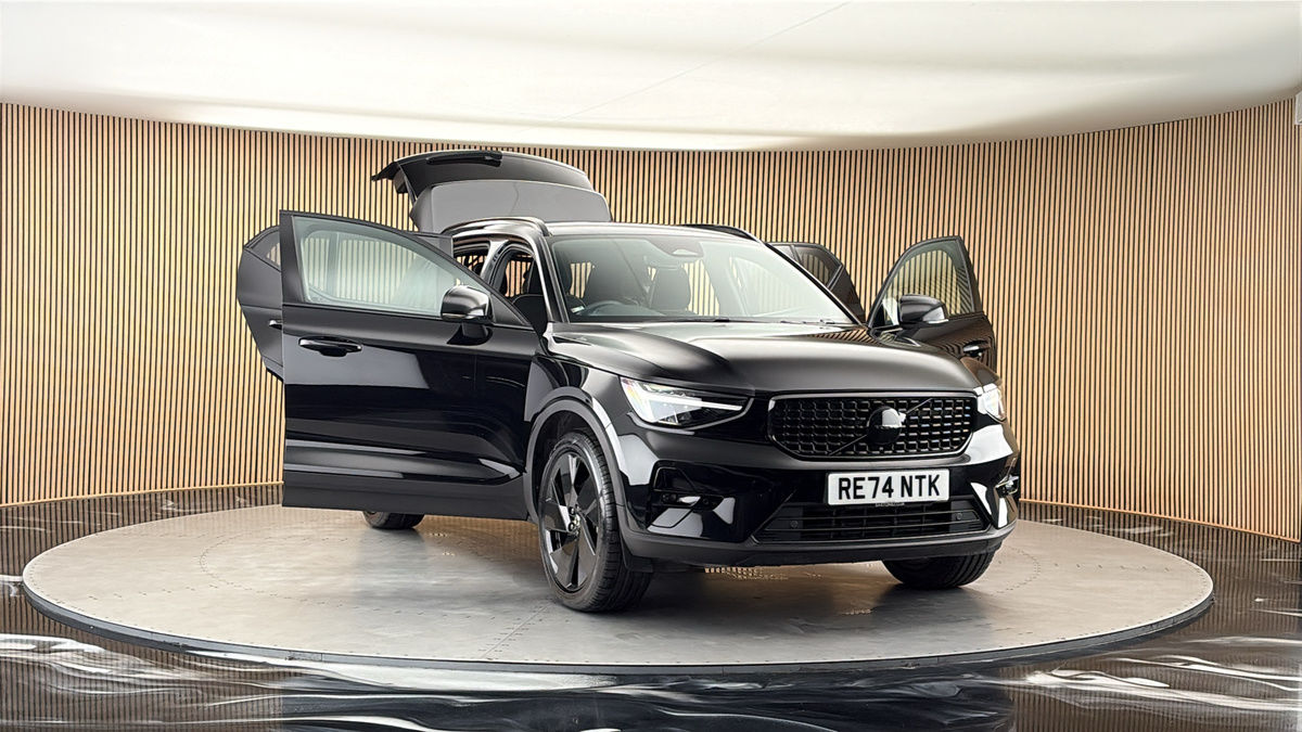 More views of Volvo XC40