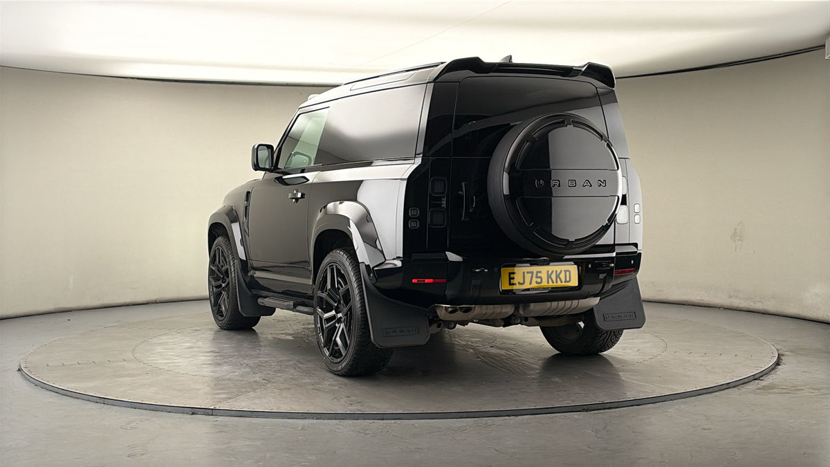 More views of Land Rover Defender 90