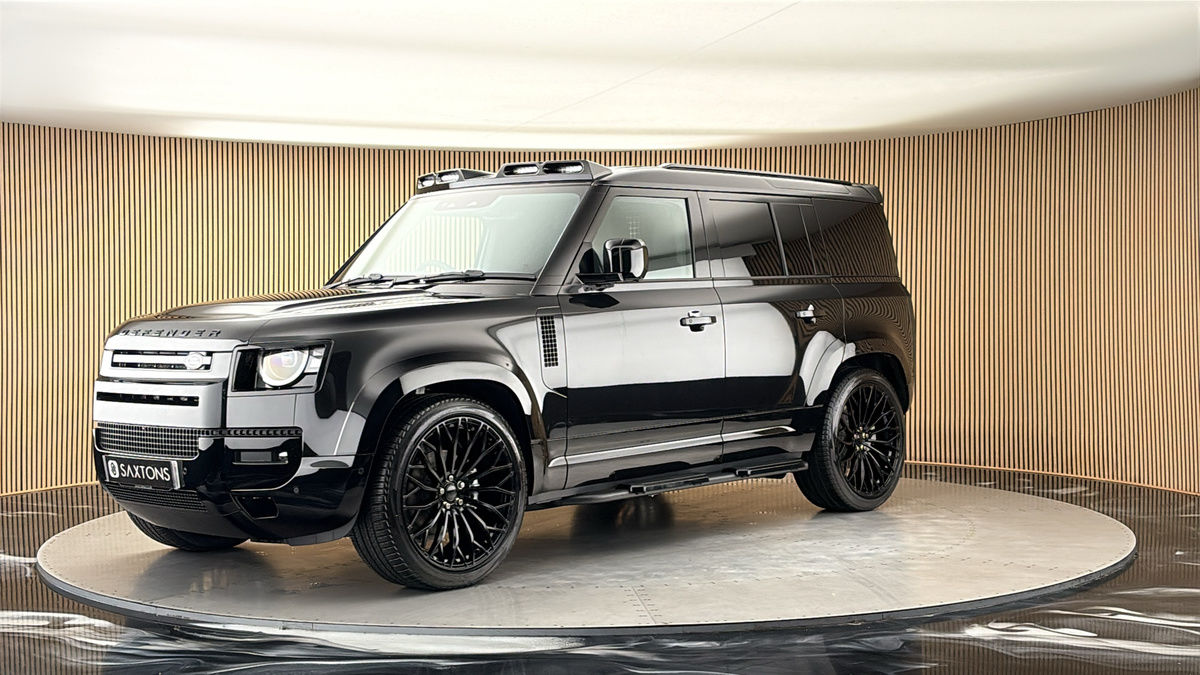 Land Rover Defender 110 Image 20