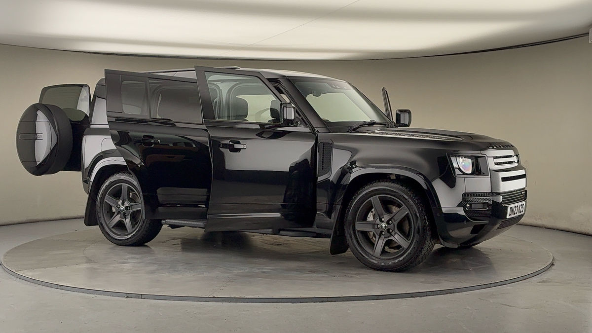 More views of Land Rover Defender 110