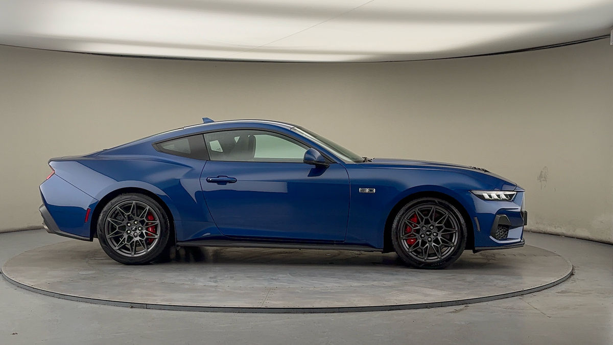 More views of Ford Mustang