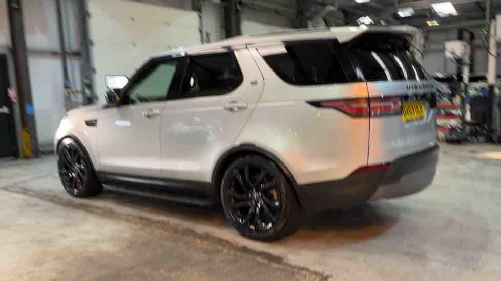 More views of Land Rover Discovery