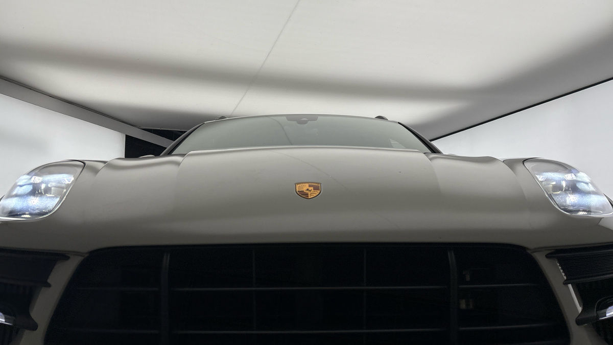 Porsche Macan Image 25