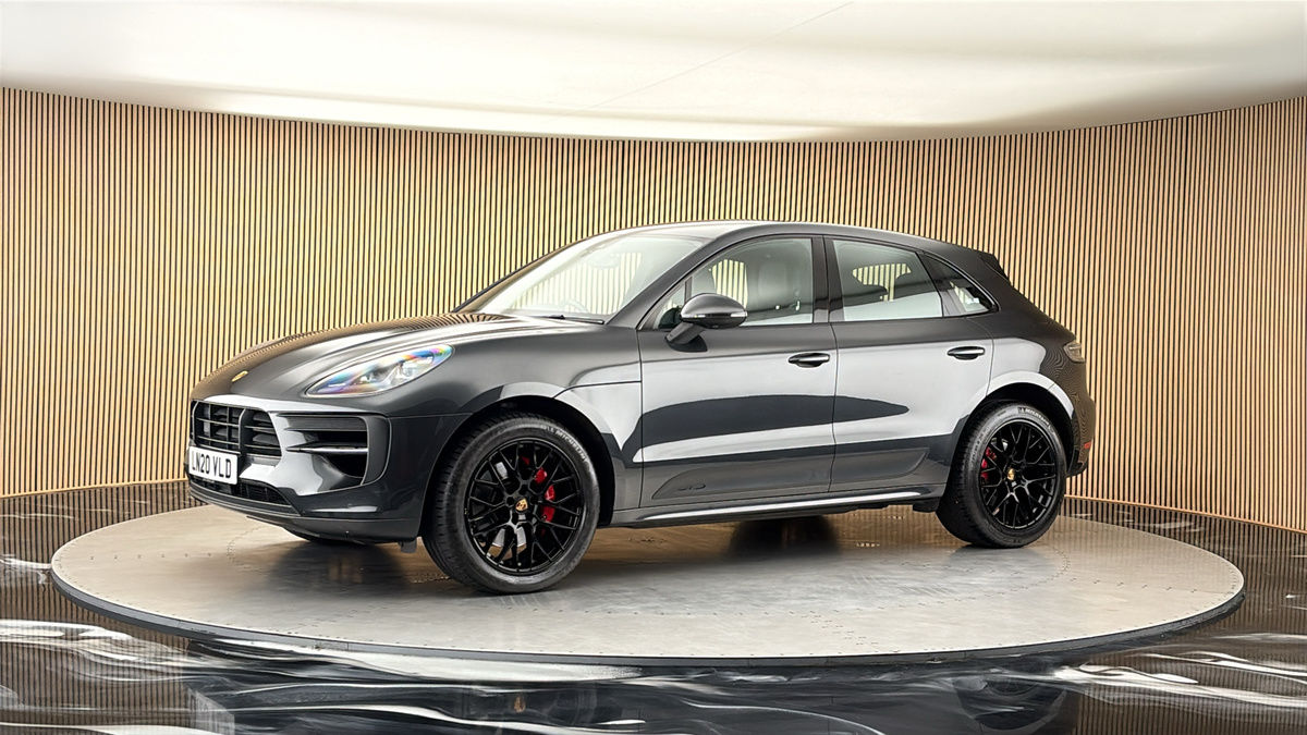 More views of Porsche Macan