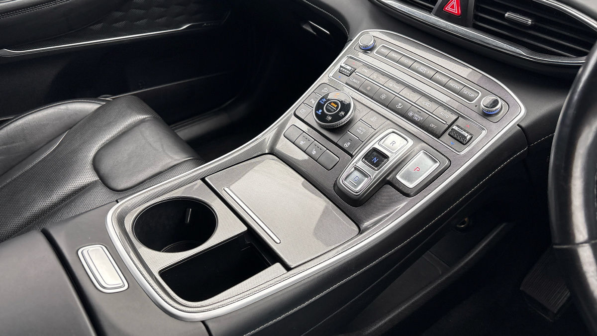 Hyundai Santa Fe Image 18