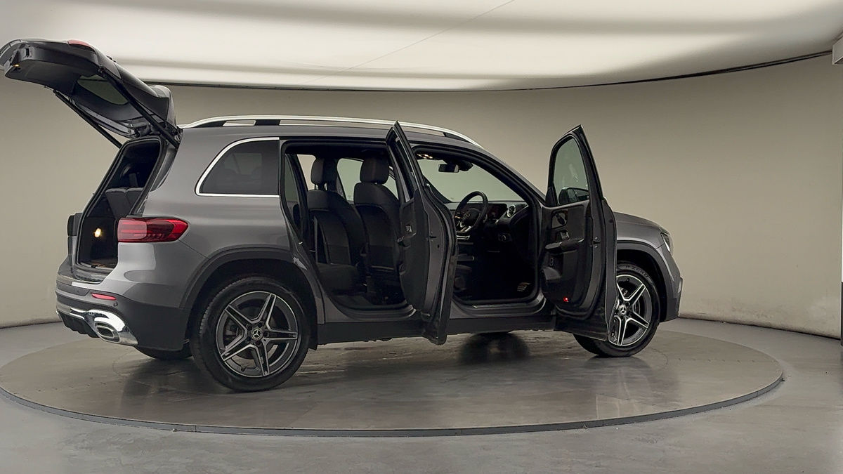 More views of Mercedes-Benz GLB