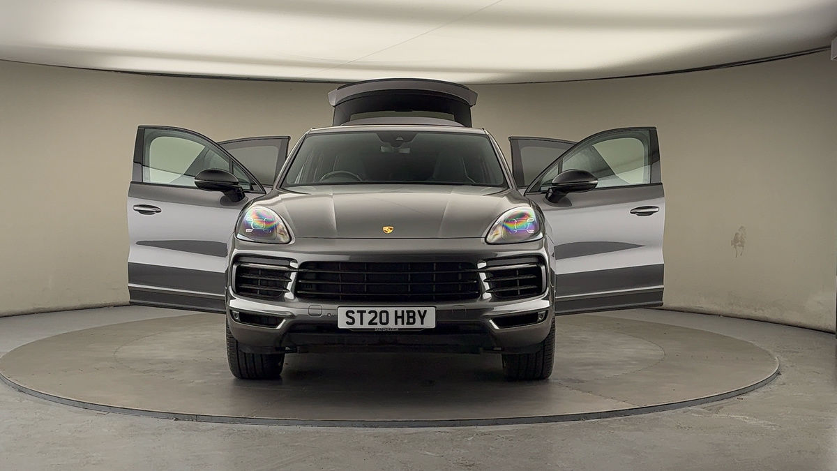 More views of Porsche Cayenne