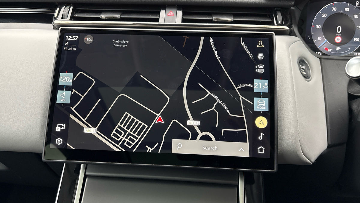 Land Rover Range Rover Velar Image 17