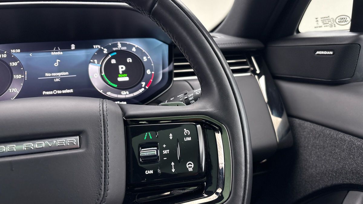 Land Rover Range Rover Sport Image 14