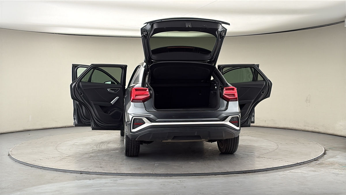 More views of Audi Q2