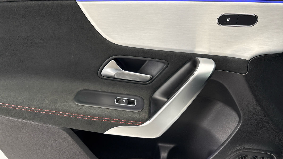 Mercedes-Benz A Class Image 19