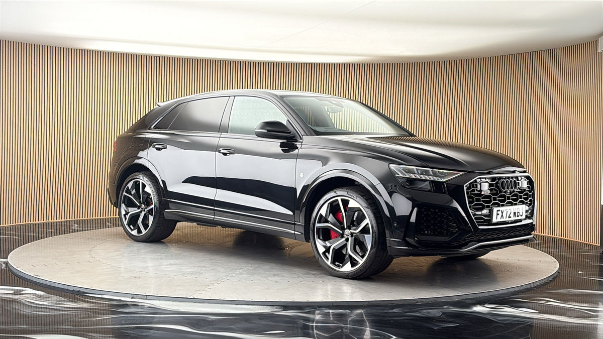 More views of Audi RSQ8