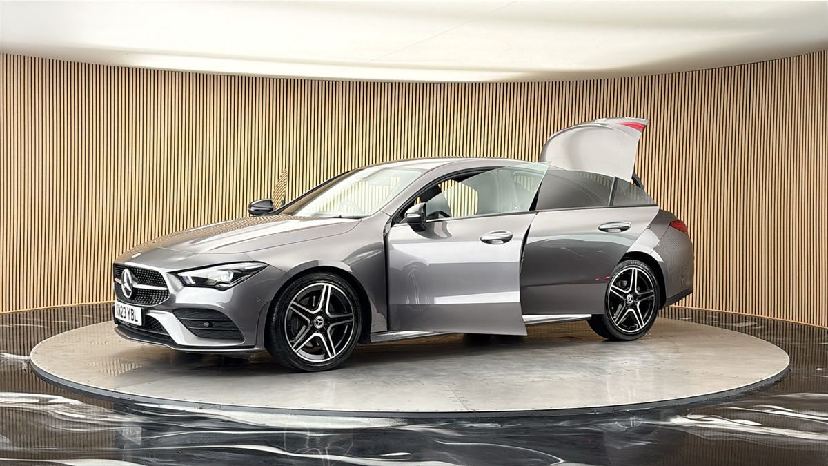 More views of Mercedes-Benz CLA