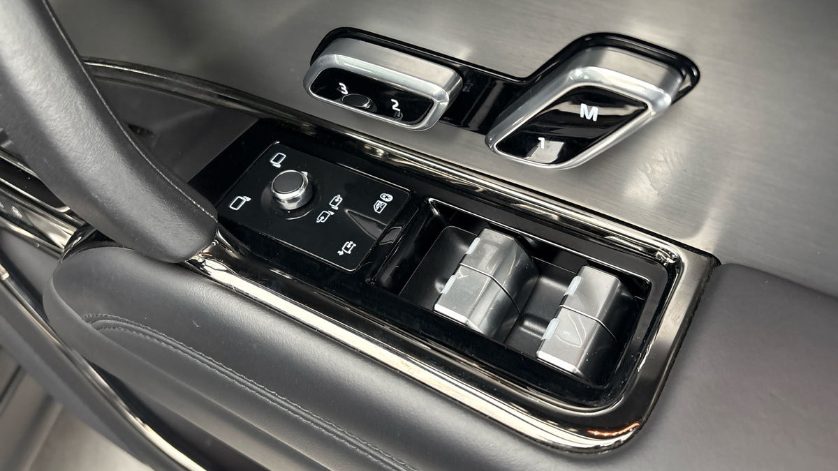 Land Rover Range Rover Sport Image 28