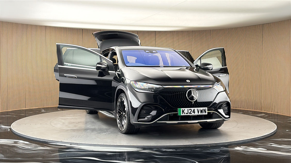 More views of Mercedes-Benz EQE