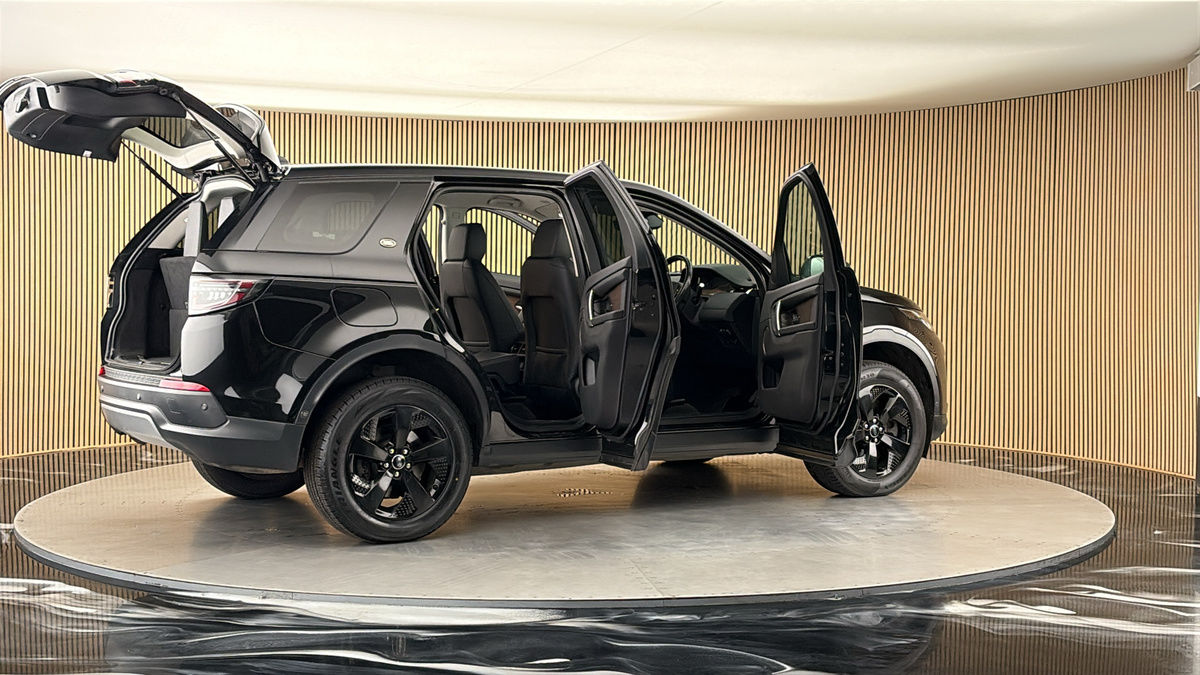 More views of Land Rover Discovery Sport