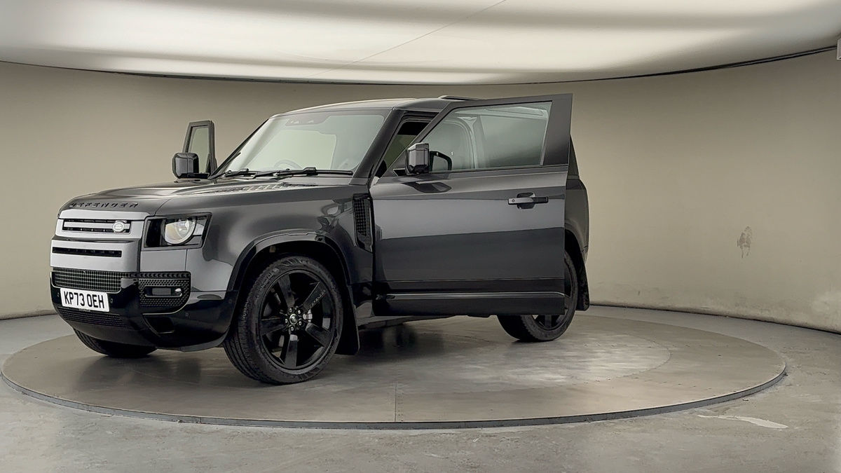 More views of Land Rover Defender 90