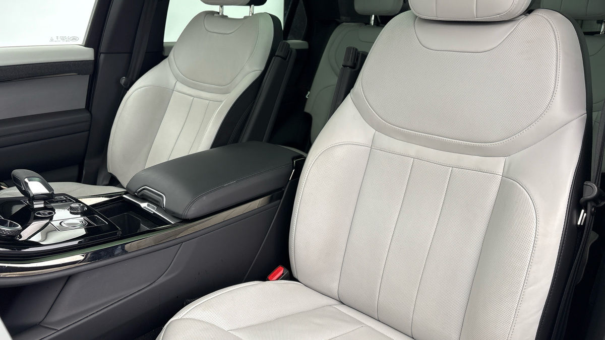 Land Rover Range Rover Sport Image 7