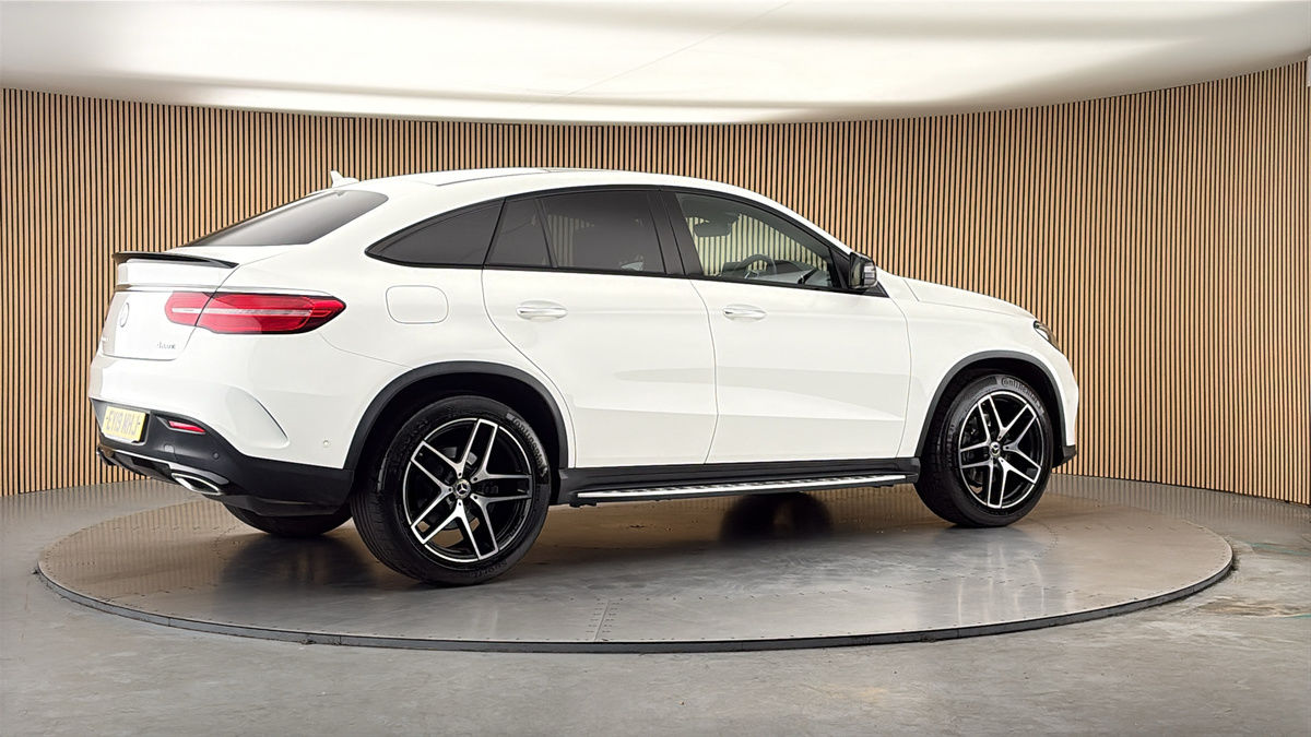More views of Mercedes-Benz GLE