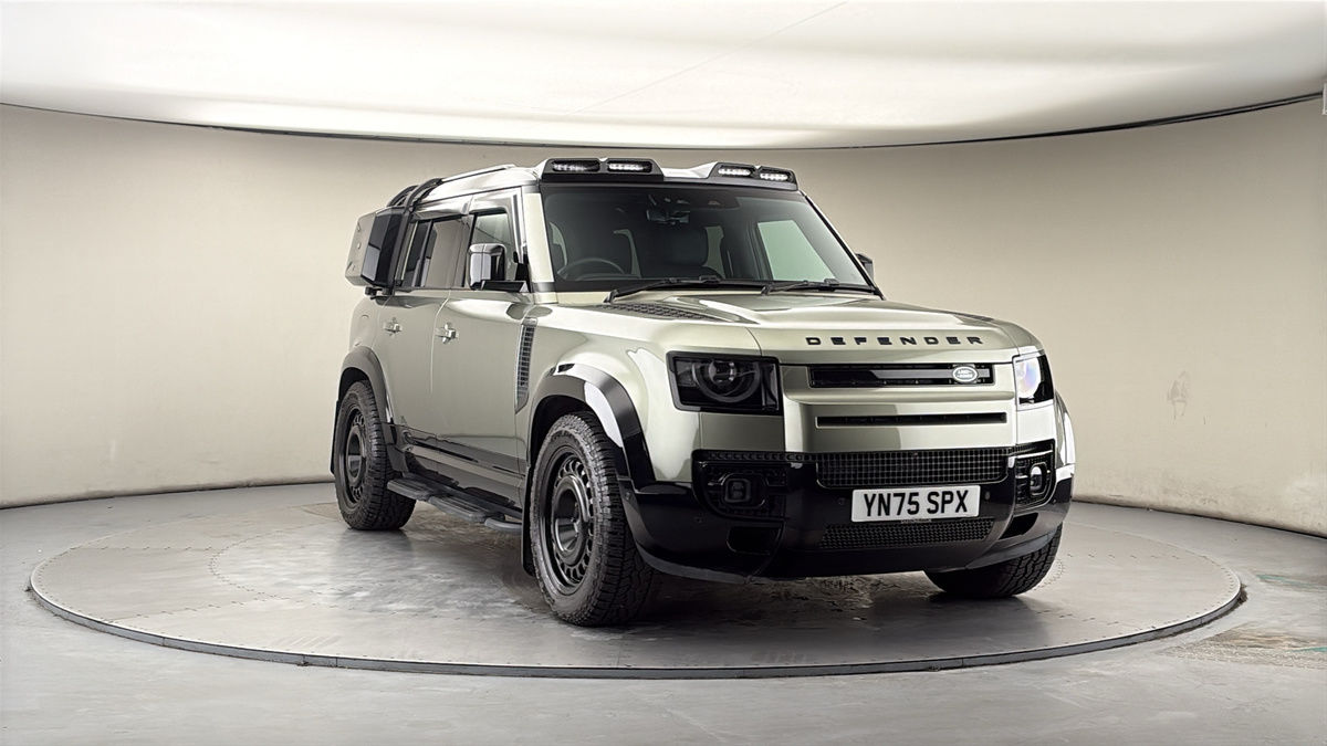 More views of Land Rover Defender 110