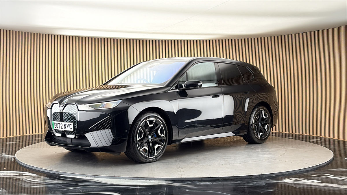 BMW iX Image 21