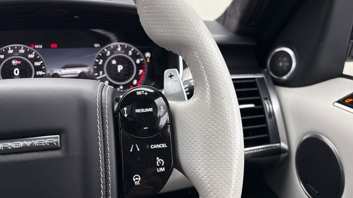 Land Rover Range Rover Sport Image 14