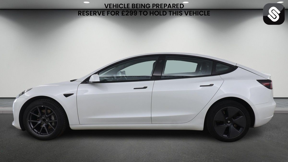 Tesla Model 3 Image 6