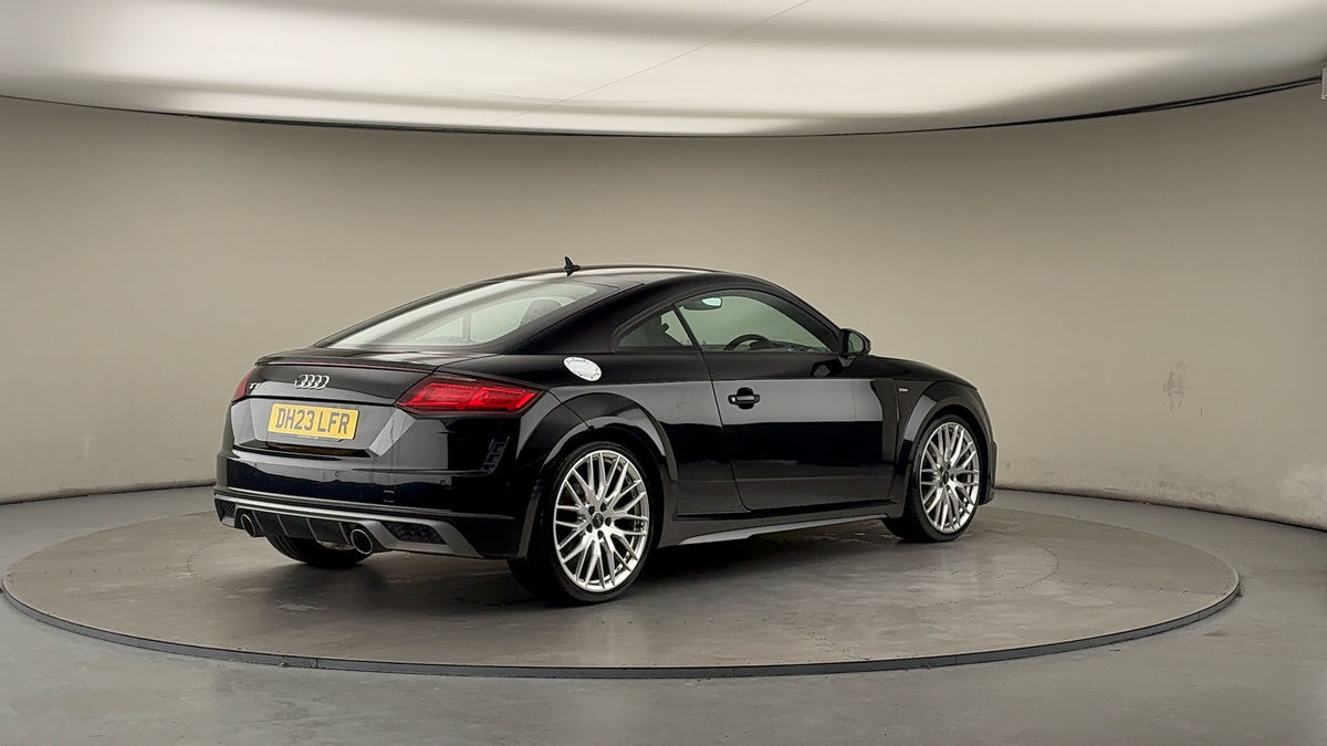 Audi TT Image 21