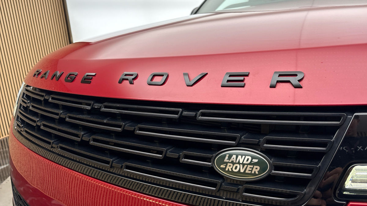 Land Rover Range Rover Sport Image 24
