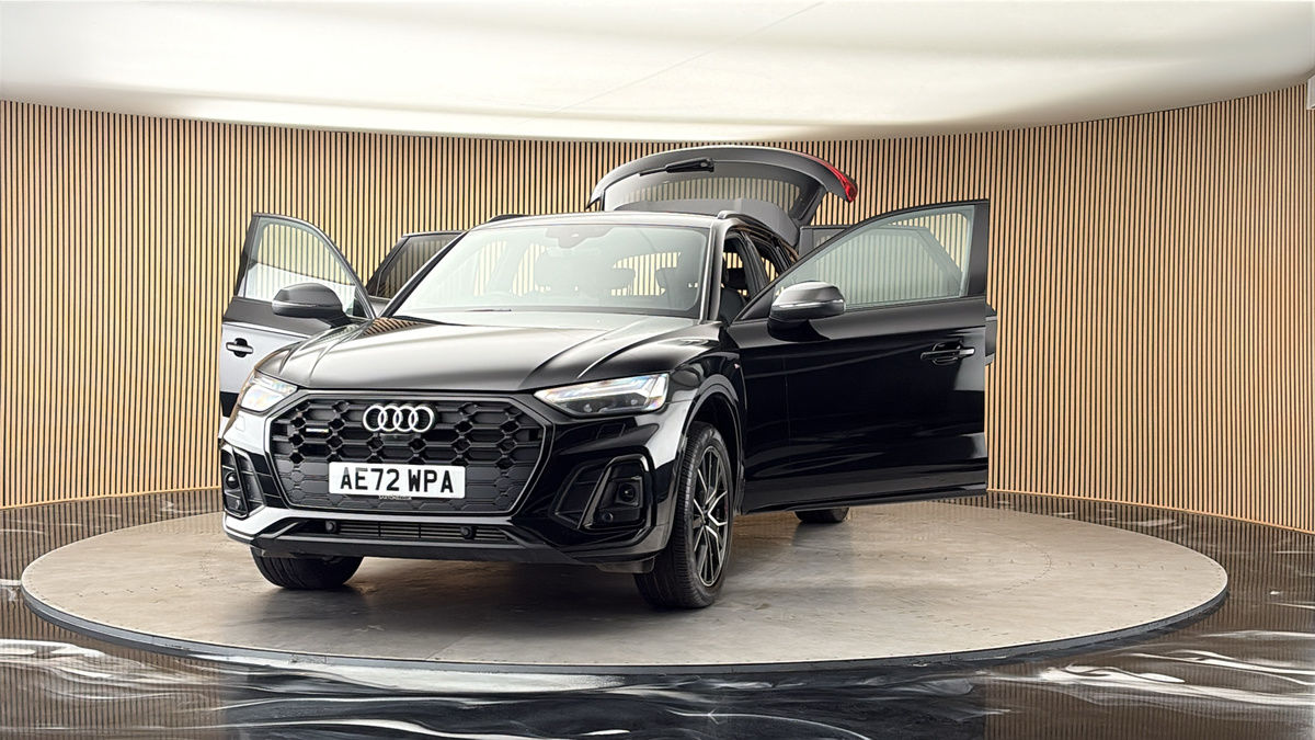 More views of Audi Q5