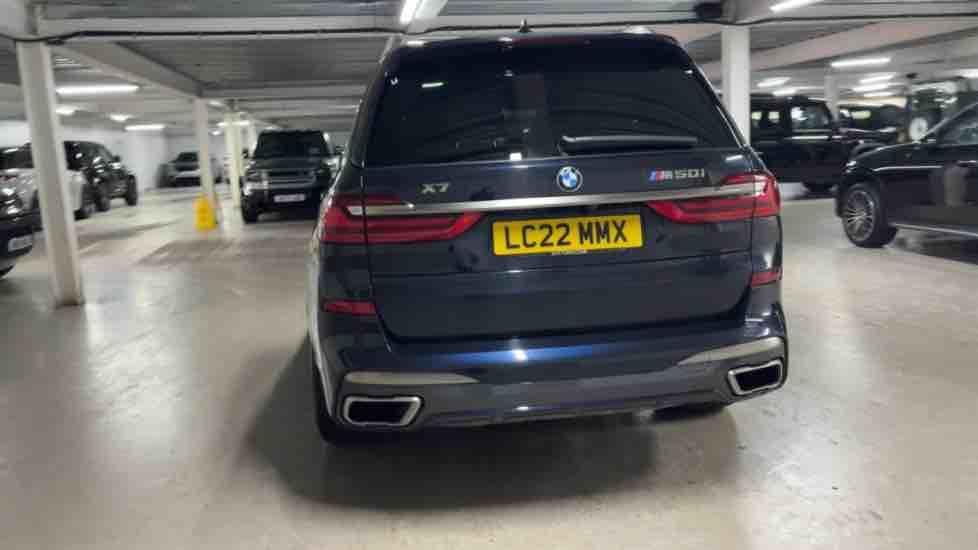 More views of BMW X7