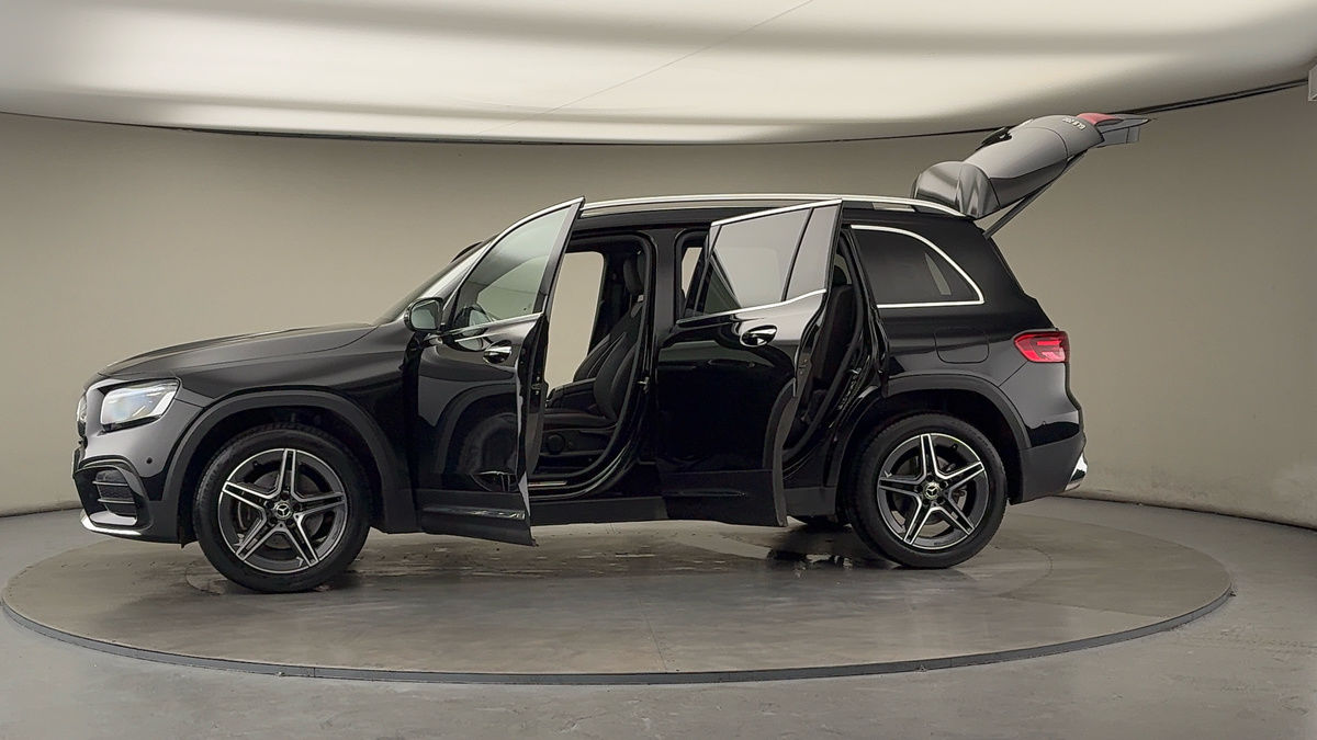 More views of Mercedes-Benz GLB