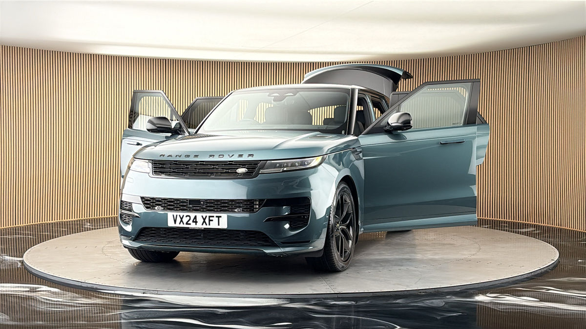 More views of Land Rover Range Rover Sport