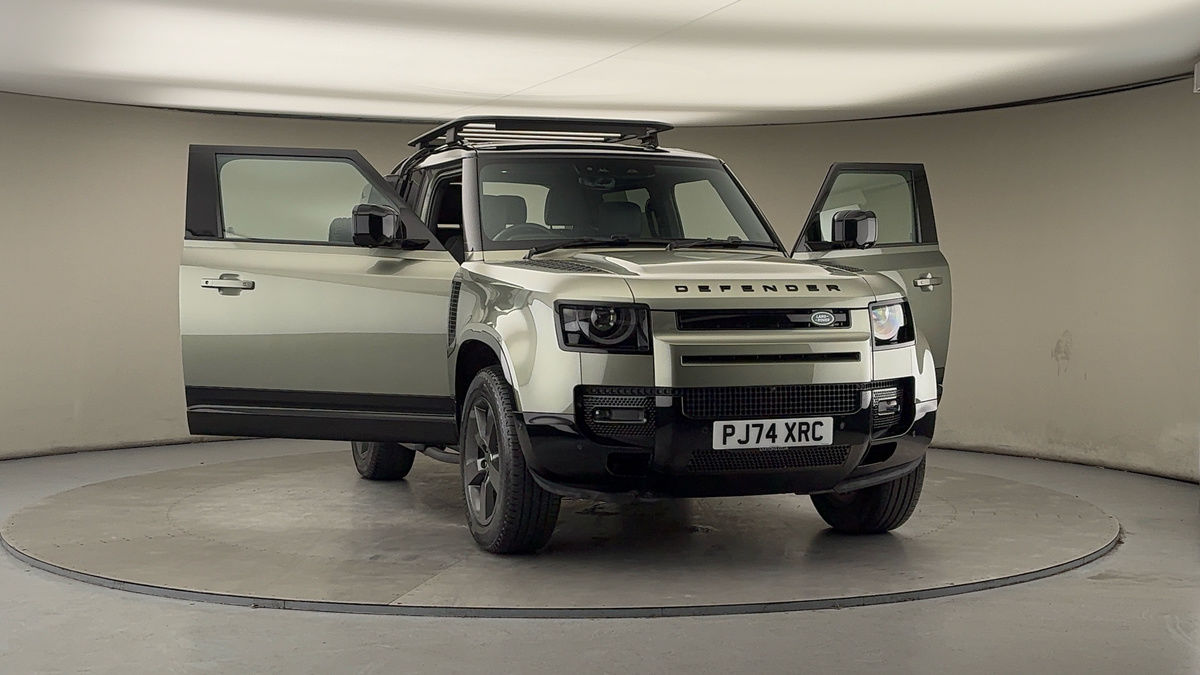 More views of Land Rover Defender 90