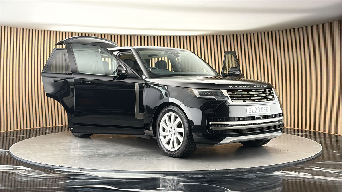 More views of Land Rover Range Rover