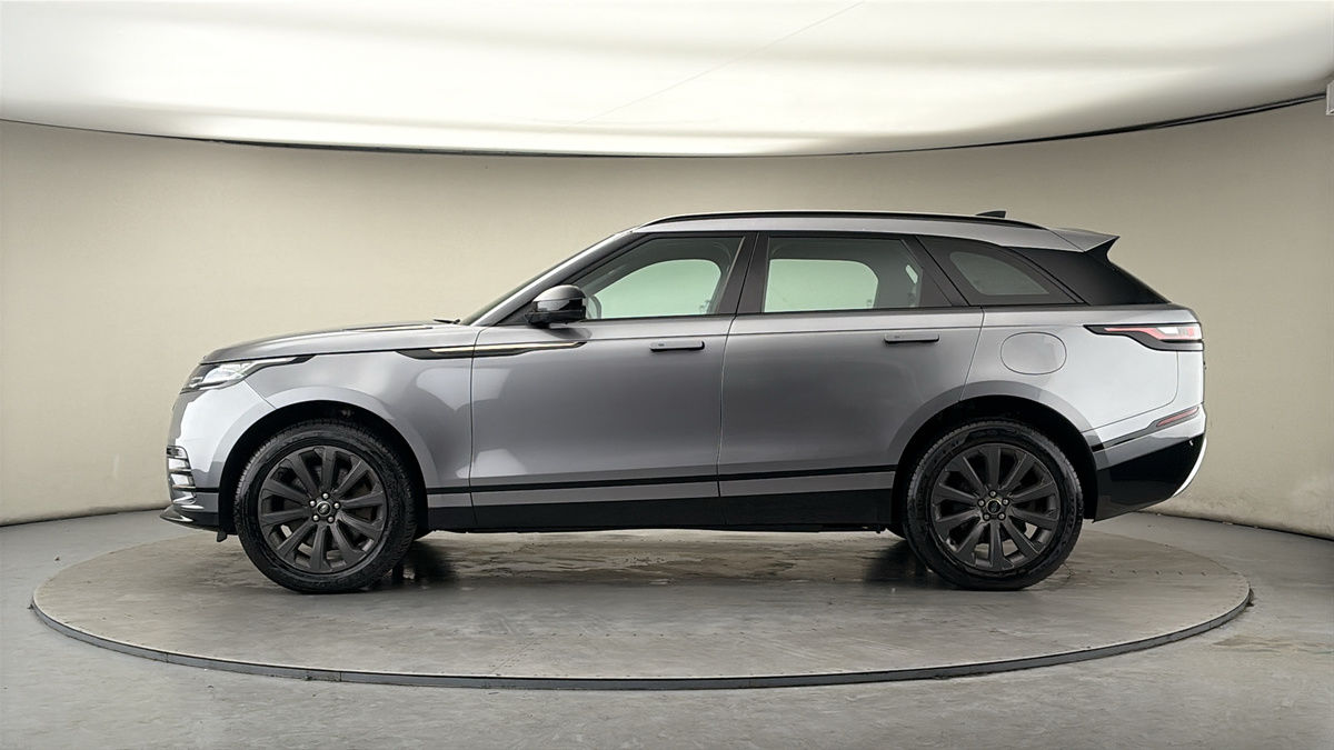 Land Rover Range Rover Velar Image 15