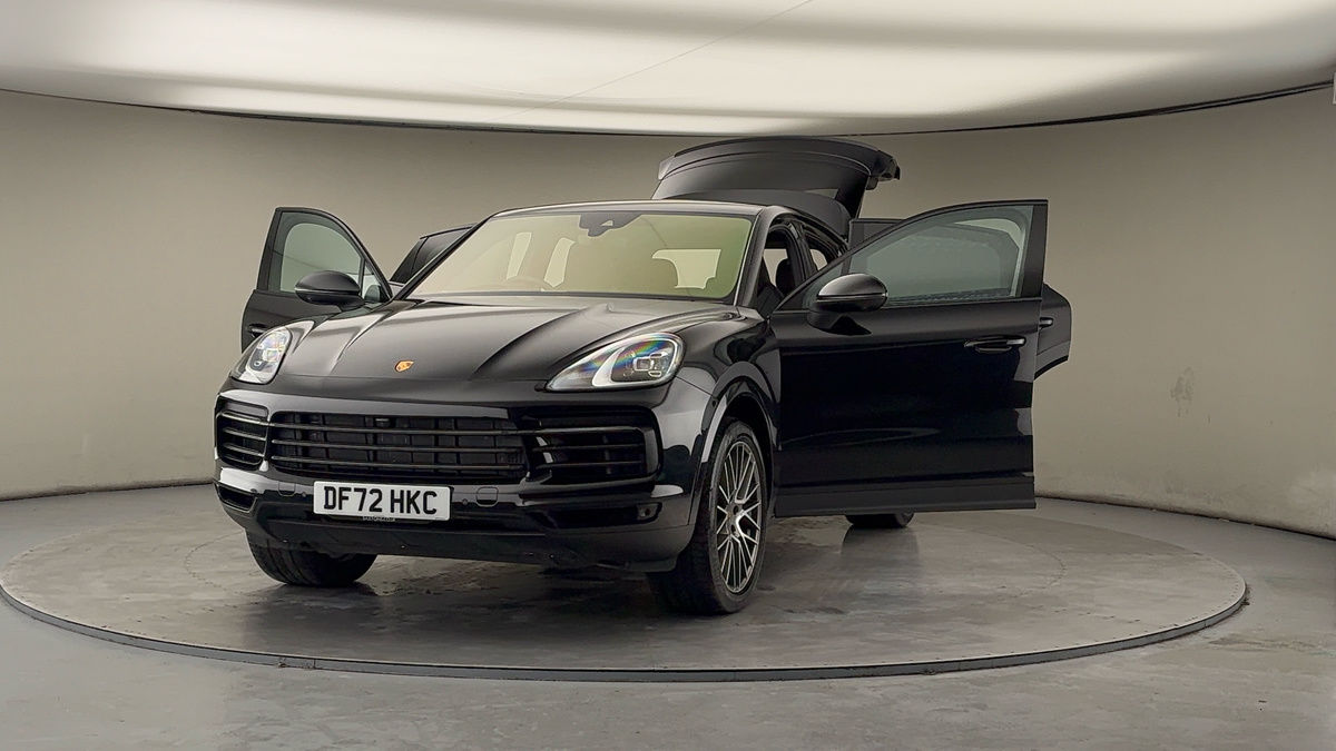 More views of Porsche Cayenne