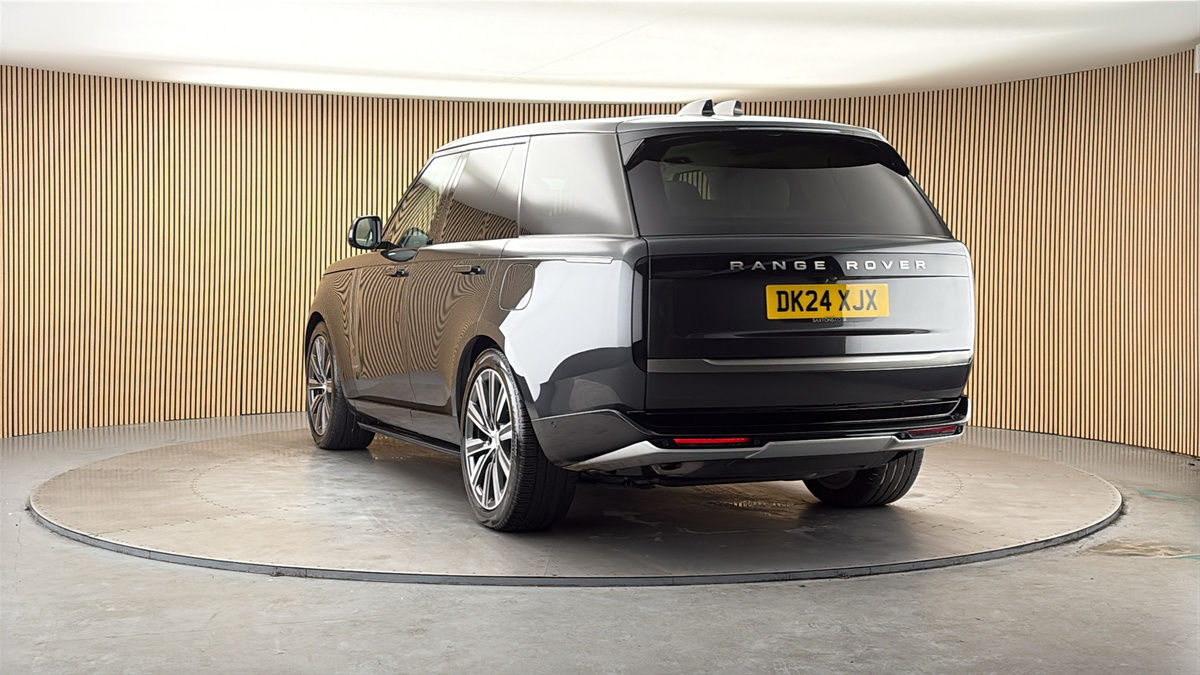 More views of Land Rover Range Rover