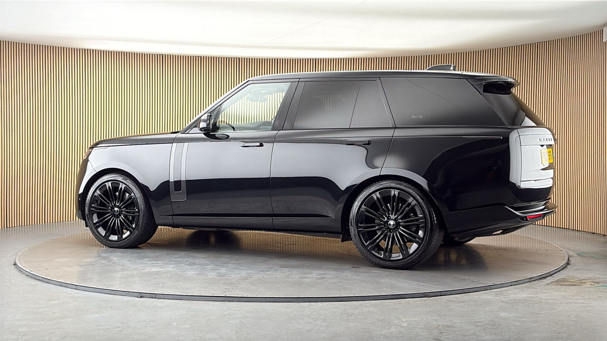 More views of Land Rover Range Rover