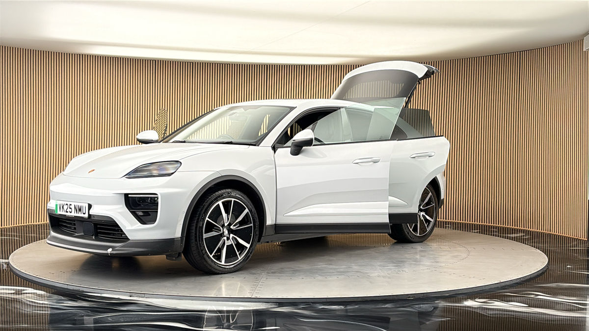 Porsche Macan Image 22